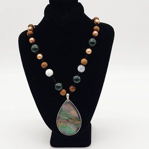 Seashell necklace